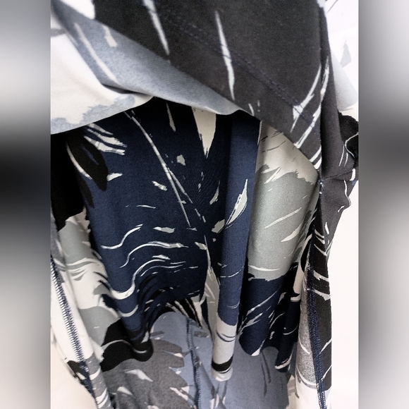 2/$30 GILI Elegant Blue and Black Leaf Print Dress (#1,270) - Picture 7 of 9